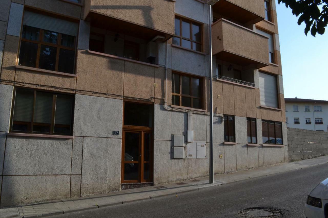Apartamento Puerta Del Pirineo Sabiñánigo Eksteriør bilde