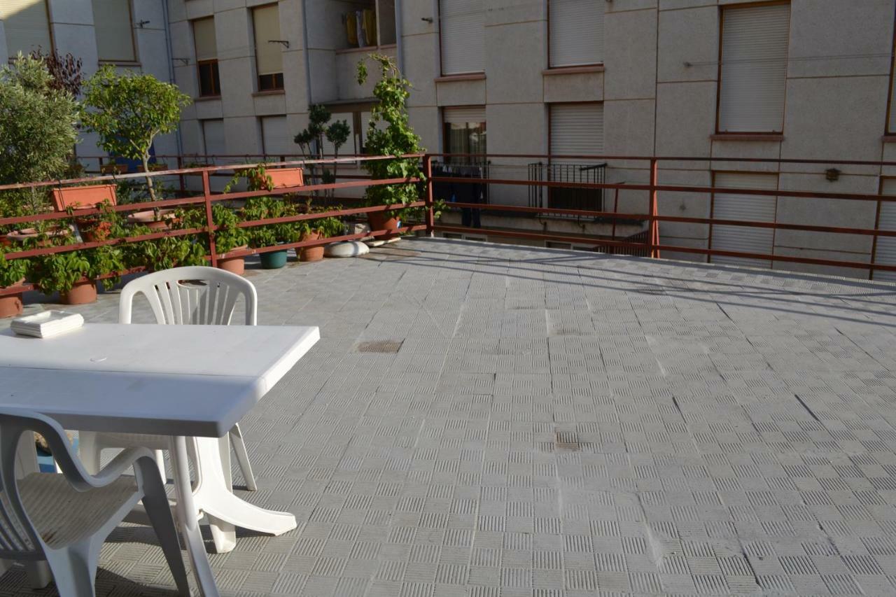 Apartamento Puerta Del Pirineo Sabiñánigo Eksteriør bilde