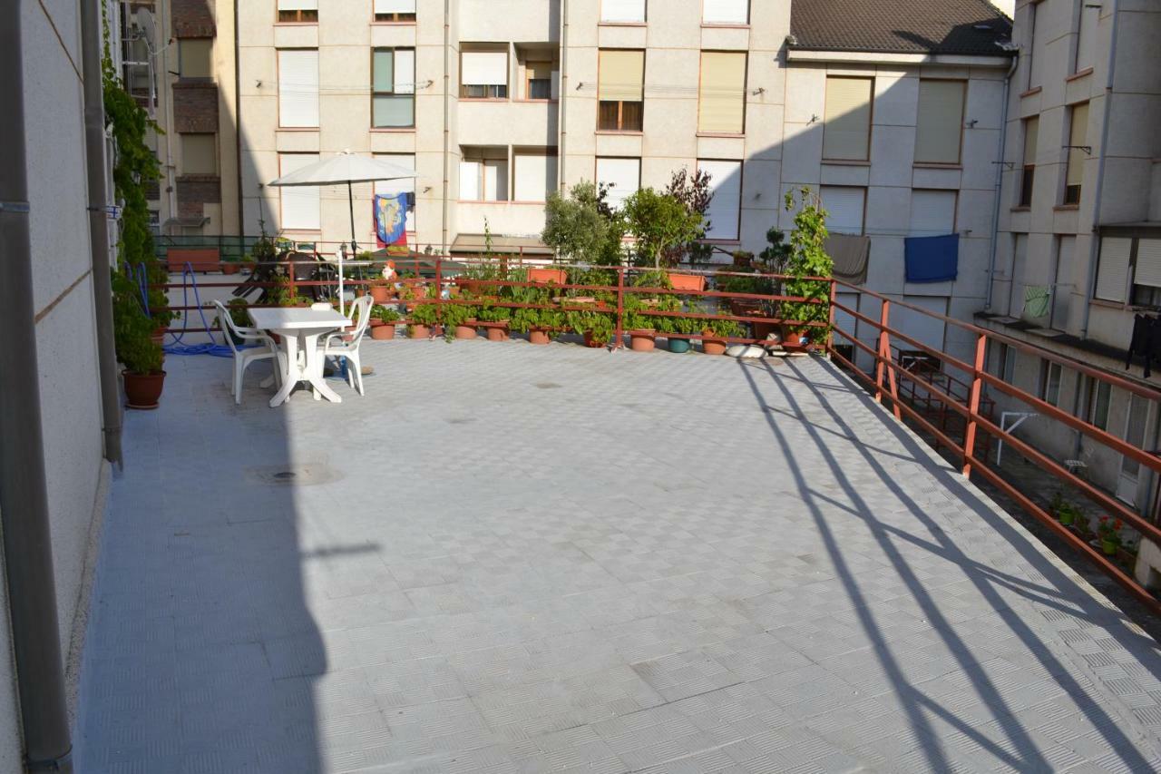 Apartamento Puerta Del Pirineo Sabiñánigo Eksteriør bilde